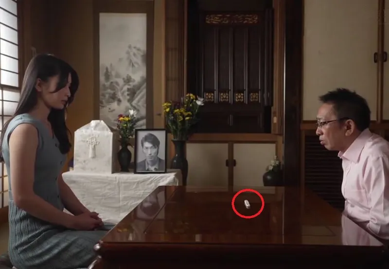 Một ngày sau tang lễ anh xã, vợ sắp cưới của con trai đã bị bố chồng ép trả bài không bao đến mang thai